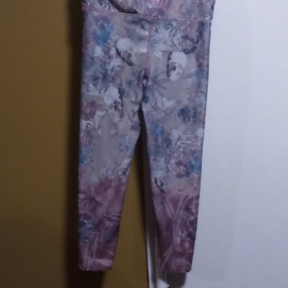 Yoga pants - Picture 5 of 7